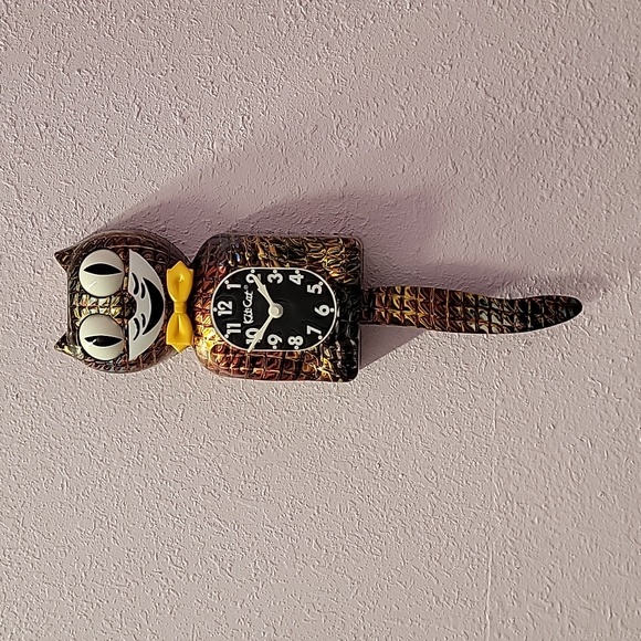 Prismatic Chrome Exotic Pet Collection Kit-Cat Klock Clock - Picture 2 of 3